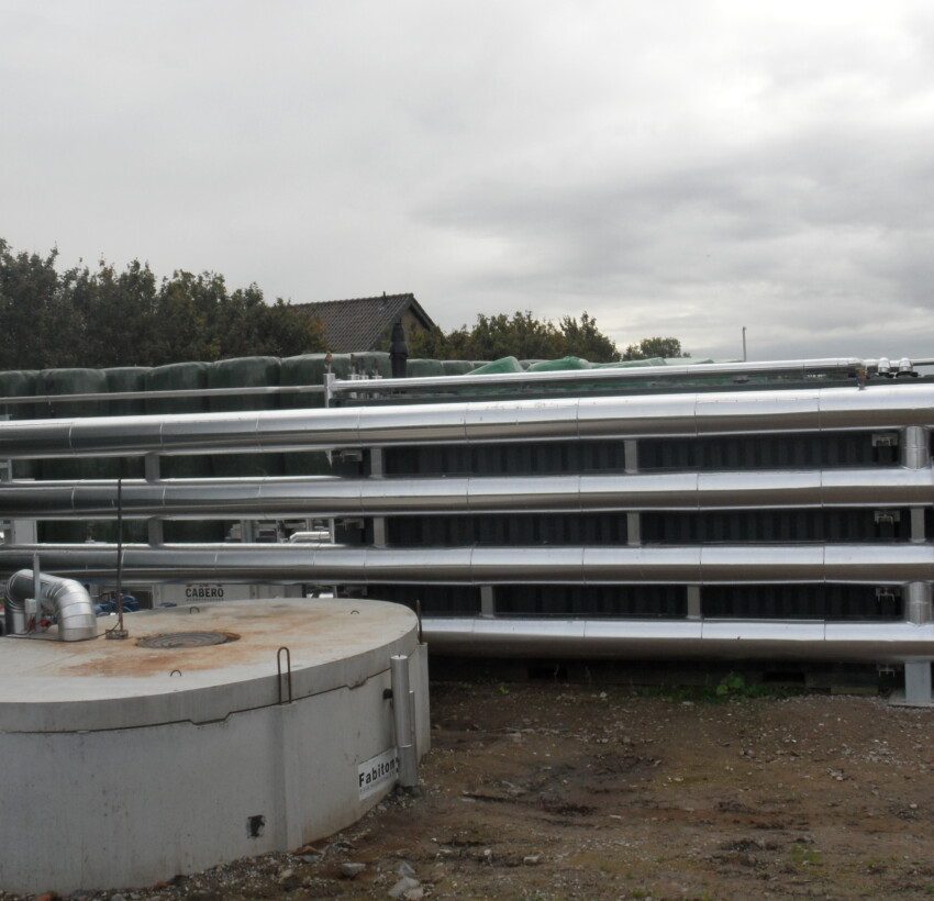 Diverse betonputten biogasfabriek